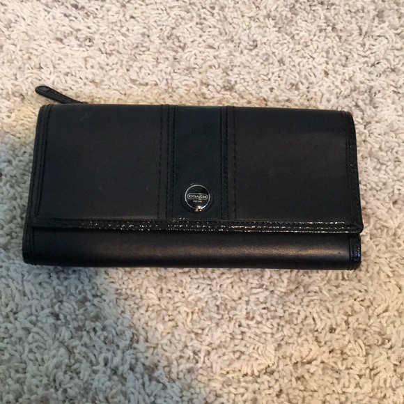 Coach wallet - Picture 1 of 2
